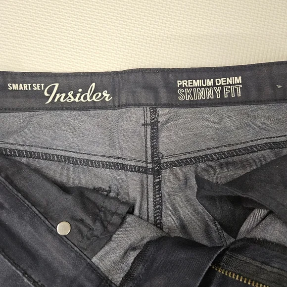 Smart Set Jeans - Picture 3 of 5